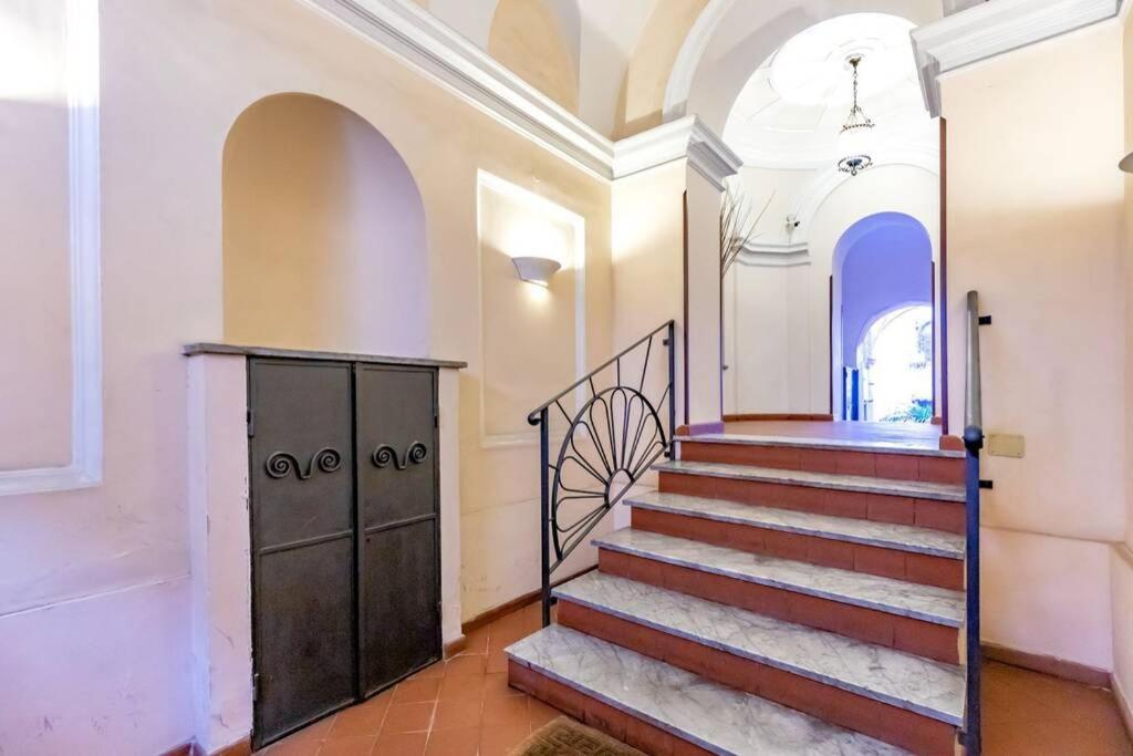 Lovely Apartment Ground Floor Colosseo Wi-Fi Ac — Photos 1